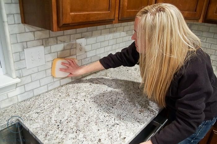 How to install subway tiles in your kitchen